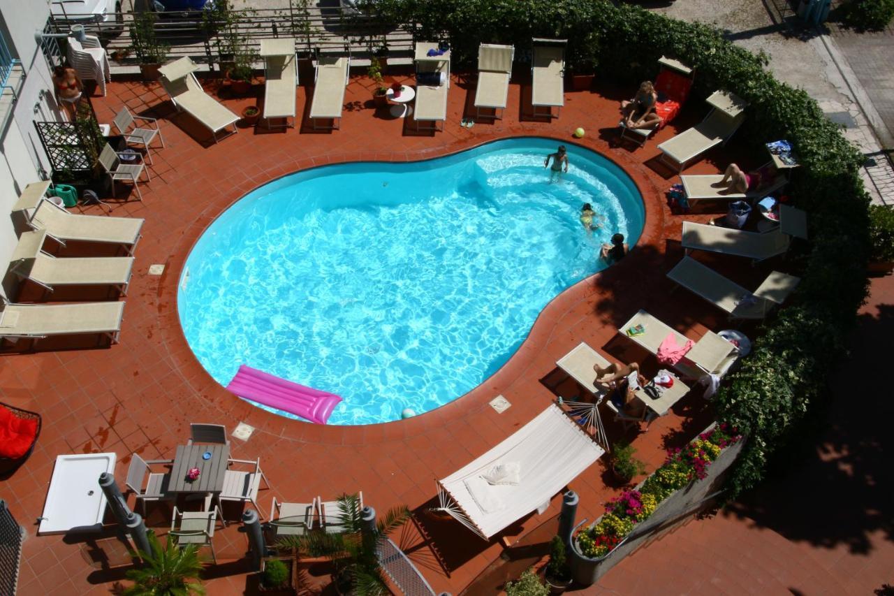 My Place Hotel Rimini Extérieur photo