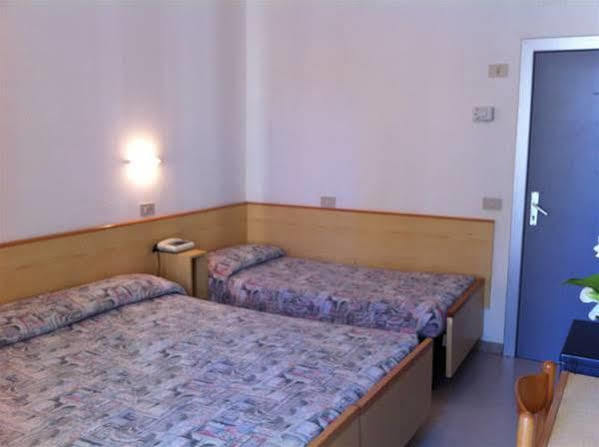 My Place Hotel Rimini Extérieur photo